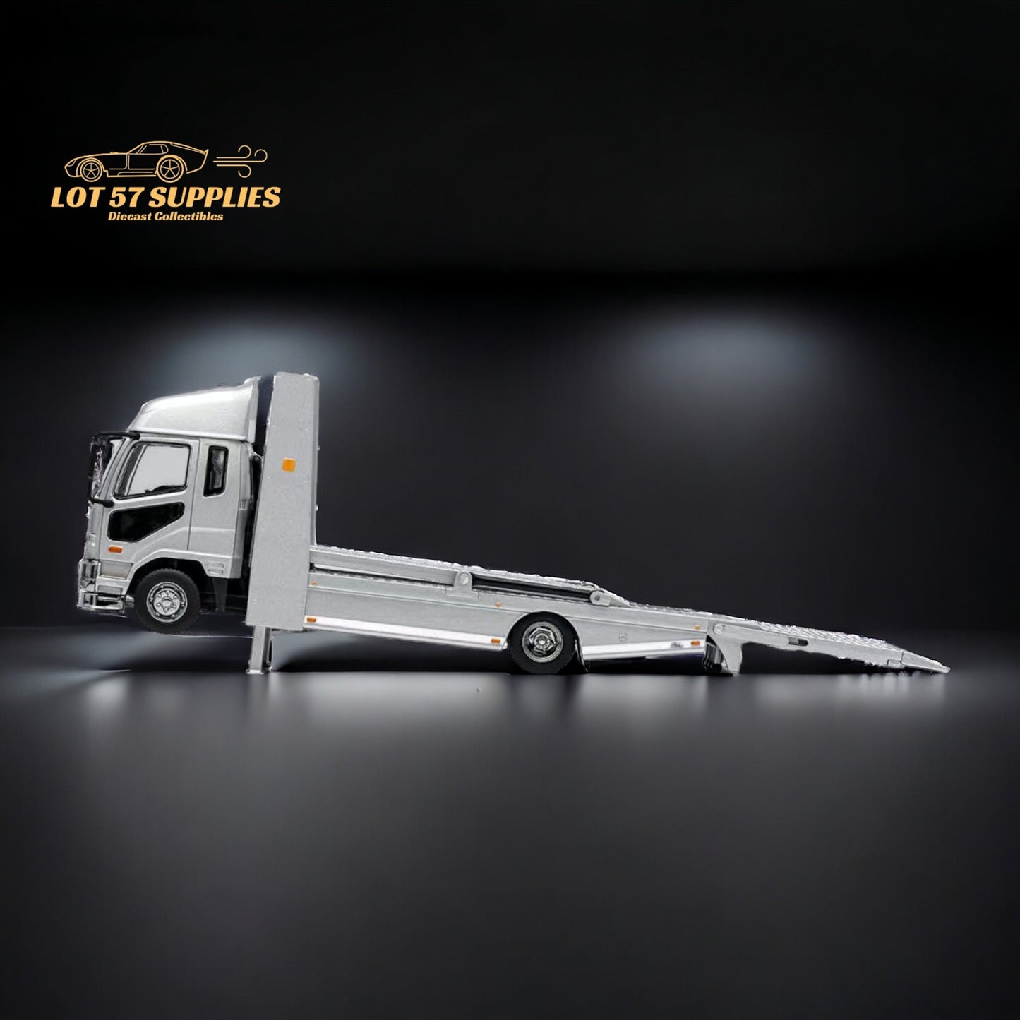 GCD Mitsubishi Fuso Fighter Double-Decker Transport Truck in Silver 1:64-1