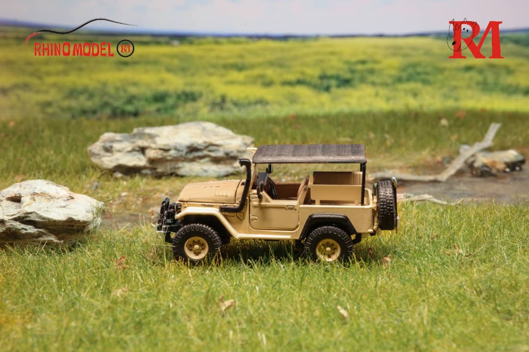 Rhino Model Toyota Land Cruiser FJ40 Pick Up Desert Yellow 1:64 Limited to 888 Pcs-2