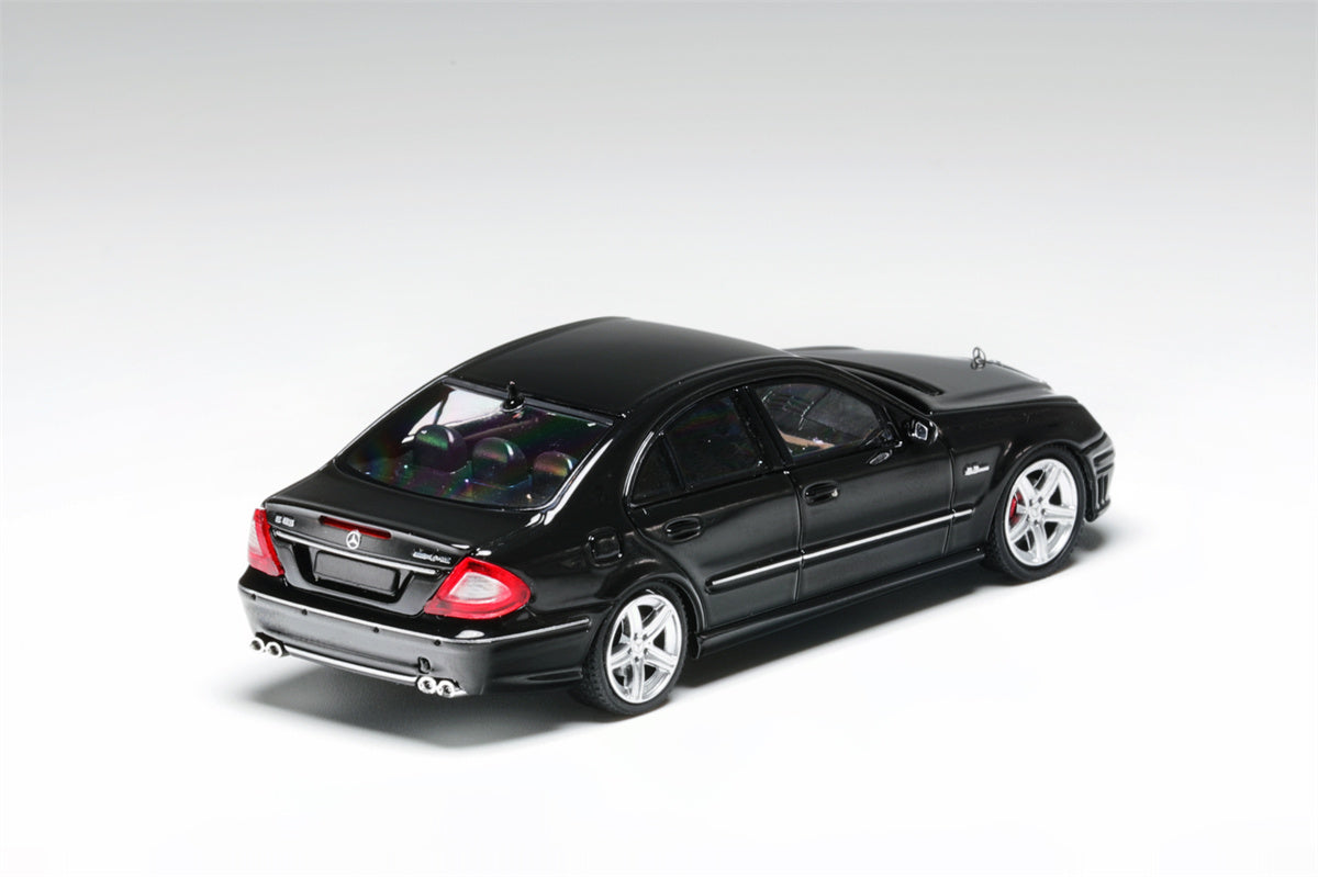 MK Model Mercedes-Benz E63 AMG W211 in Black Limited to 999 Pcs 1:64-2