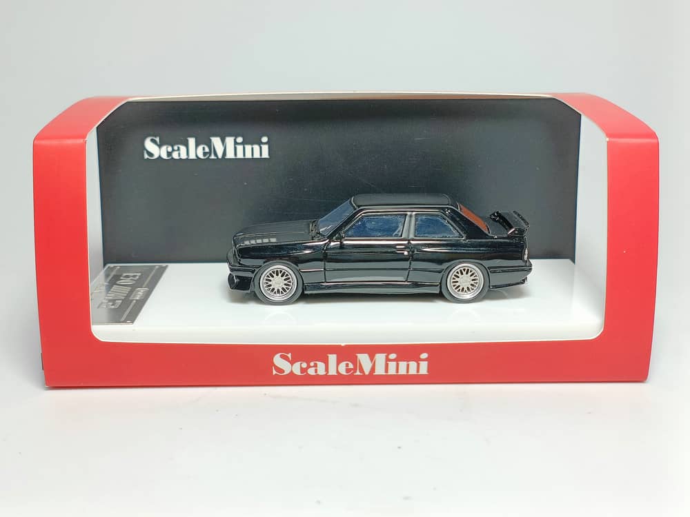 (Pre-Order) ScaleMini BMW M3 E30 Gloss Black Limited to 499 Pcs 1:64 Resin-2