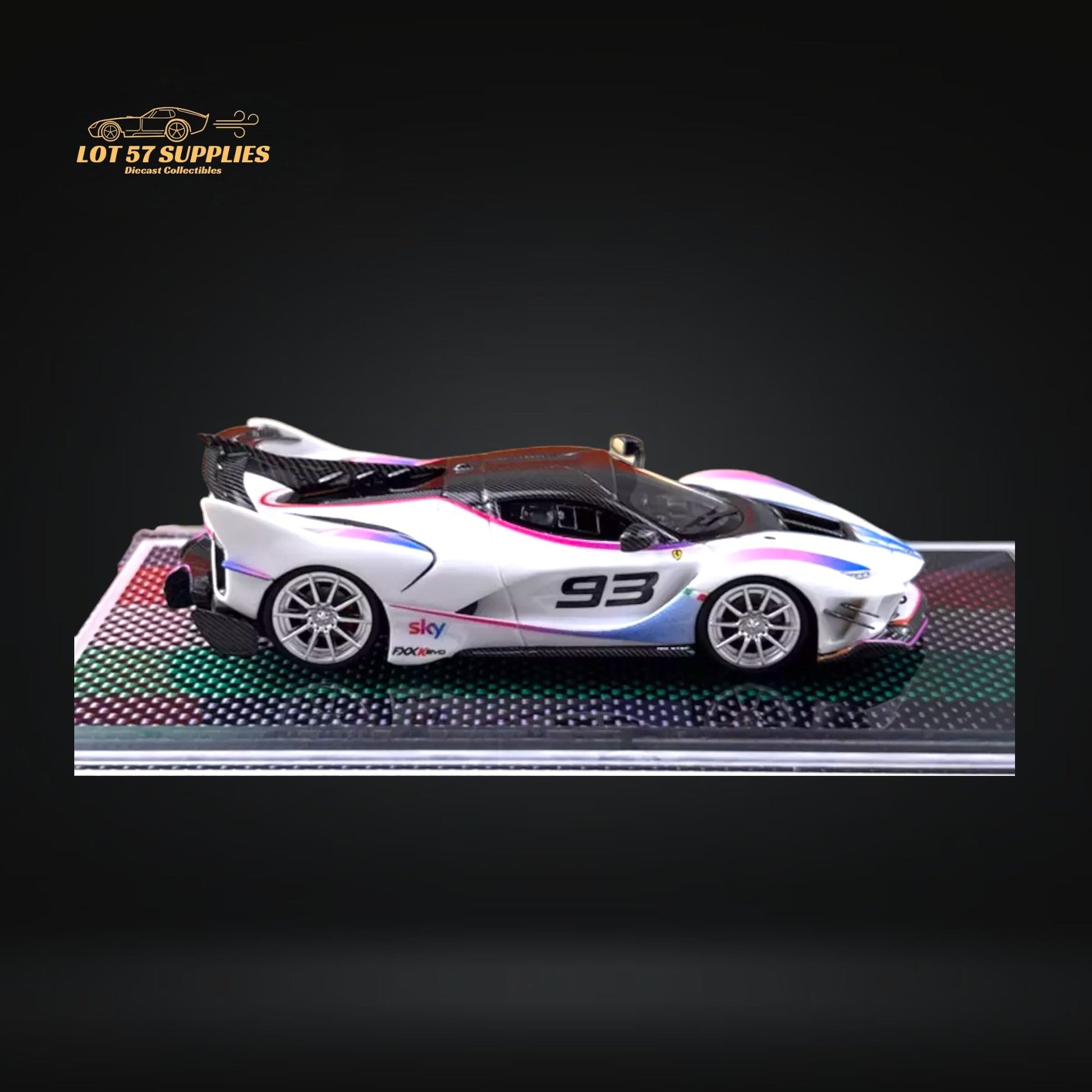 U2 FXX-K Evo White #93 Resin Limited Edition 1:64-3